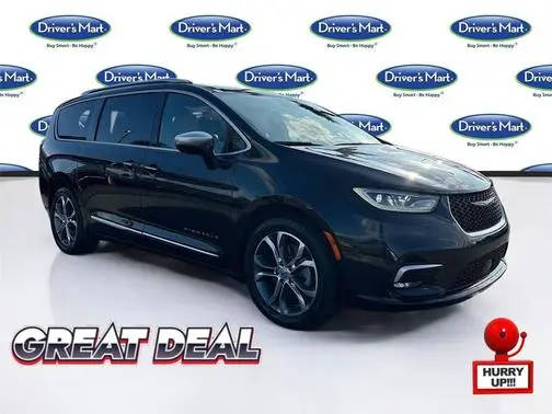 2021 Chrysler Pacifica Minivan Pinnacle AWD photo