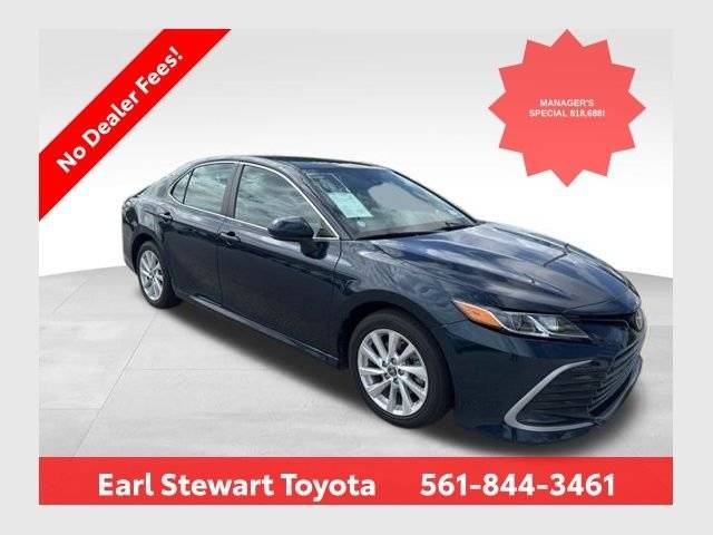 2021 Toyota Camry LE FWD photo