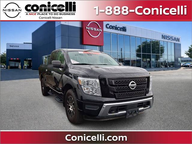 2021 Nissan Titan SV 4WD photo