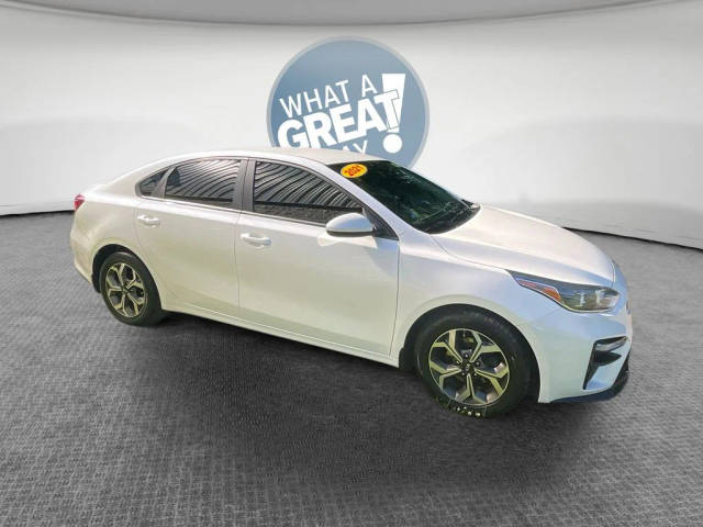 2021 Kia Forte LXS FWD photo