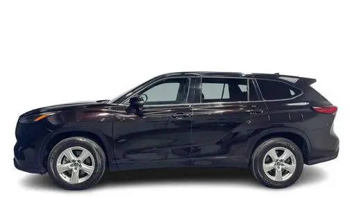 2021 Toyota Highlander LE FWD photo