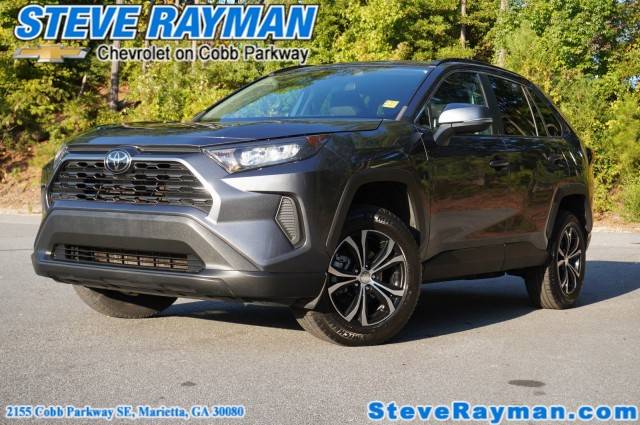 2021 Toyota RAV4 LE FWD photo