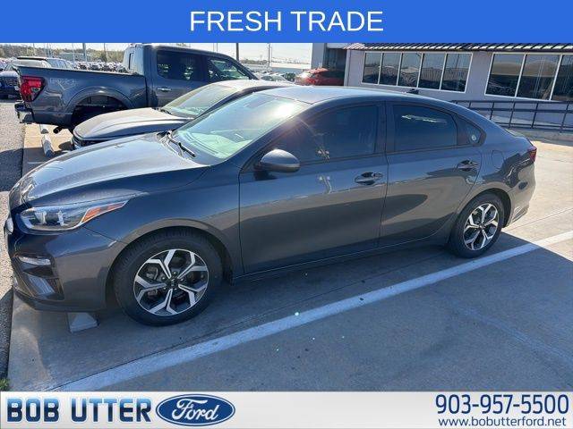 2021 Kia Forte LXS FWD photo