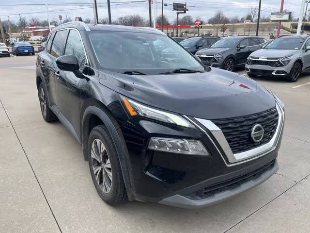 2021 Nissan Rogue SV FWD photo