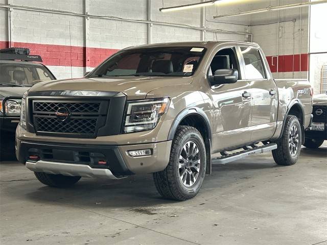 2021 Nissan Titan PRO-4X 4WD photo