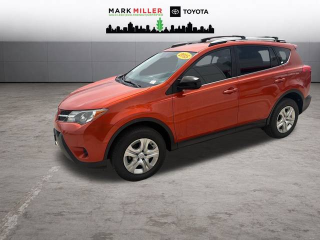 2015 Toyota RAV4 LE FWD photo