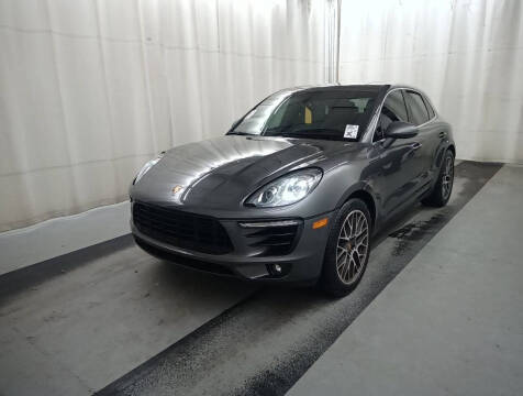 2016 Porsche Macan S AWD photo