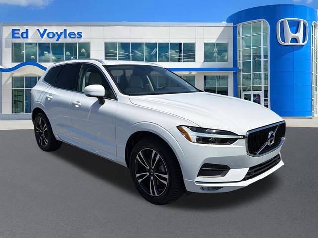 2021 Volvo XC60 Momentum FWD photo