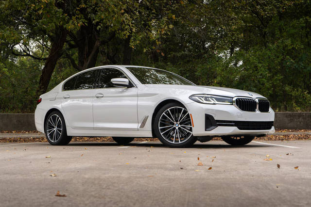 2021 BMW 5 Series 530i RWD photo