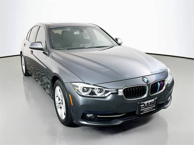 2018 BMW 3 Series 330i RWD photo