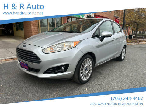 2015 Ford Fiesta Titanium FWD photo