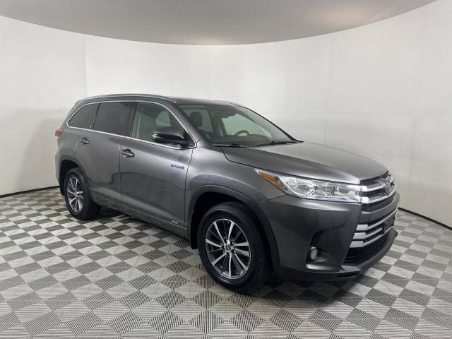 2018 Toyota Highlander Hybrid XLE AWD photo