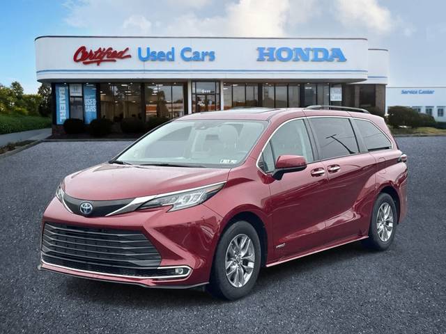 2021 Toyota Sienna XLE AWD photo