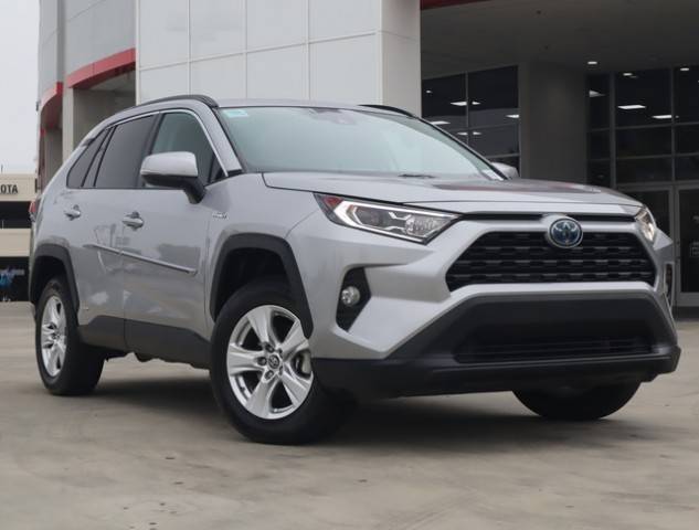 2019 Toyota RAV4 Hybrid XLE AWD photo