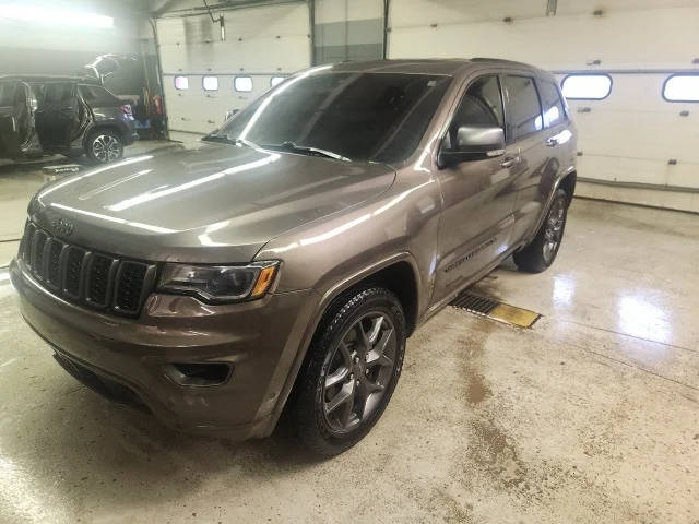 2021 Jeep Grand Cherokee 80th Anniversary 4WD photo