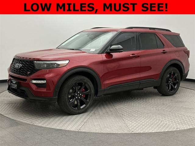 2021 Ford Explorer ST 4WD photo