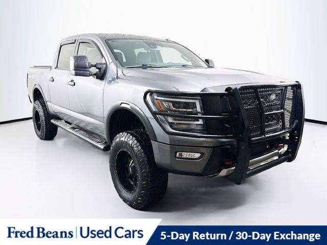 2021 Nissan Titan PRO-4X 4WD photo