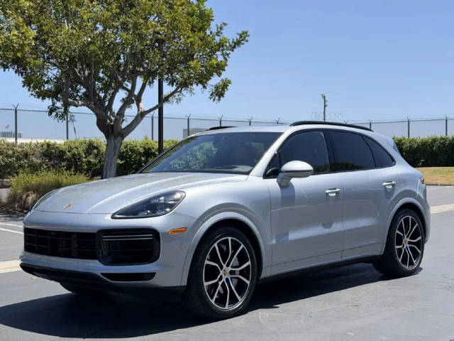 2021 Porsche Cayenne Turbo AWD photo