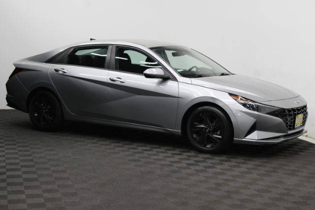 2021 Hyundai Elantra SEL FWD photo