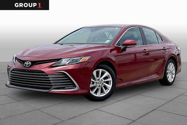 2021 Toyota Camry LE FWD photo
