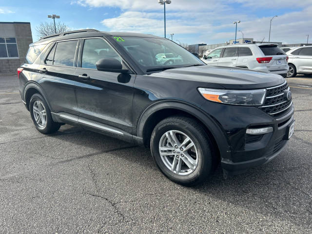 2021 Ford Explorer XLT 4WD photo