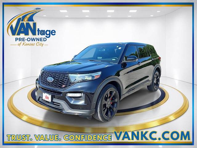 2021 Ford Explorer ST 4WD photo