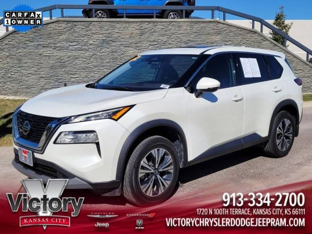 2021 Nissan Rogue SV FWD photo