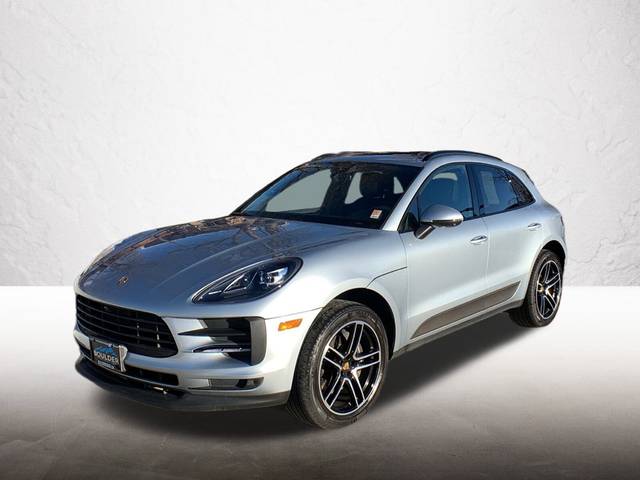 2021 Porsche Macan  AWD photo