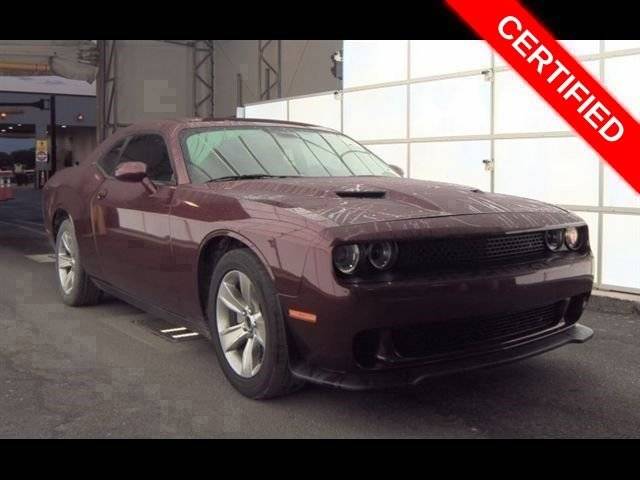 2021 Dodge Challenger SXT RWD photo