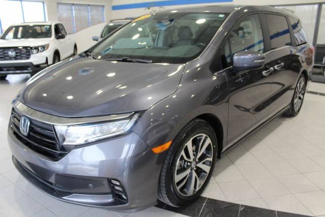 2022 Honda Odyssey Touring FWD photo