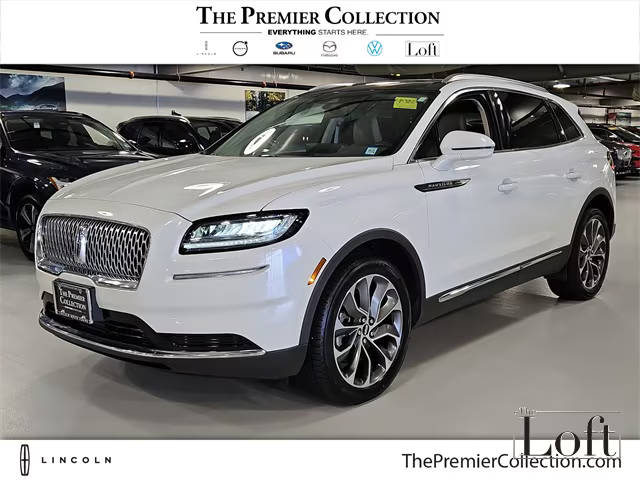 2021 Lincoln Nautilus Reserve AWD photo