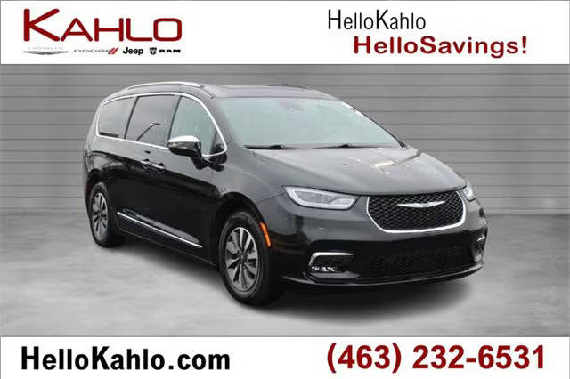 2021 Chrysler Pacifica Minivan Hybrid Limited FWD photo