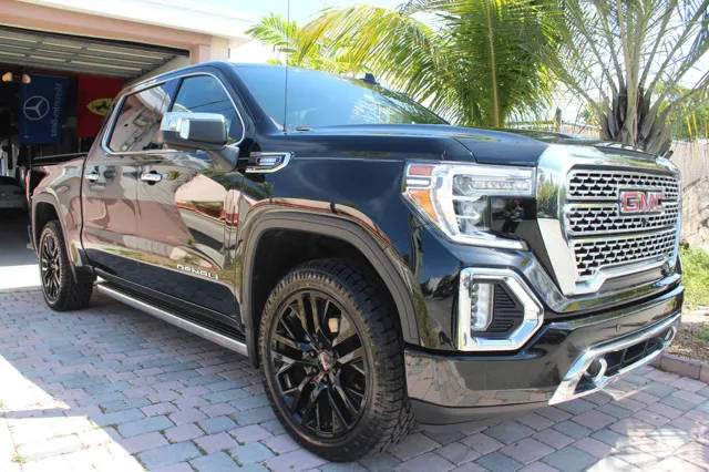 2021 GMC Sierra 1500 Denali 4WD photo