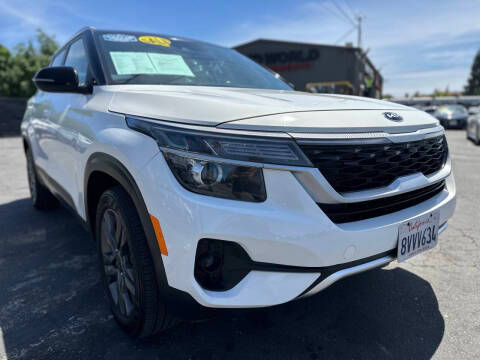 2021 Kia Seltos S FWD photo