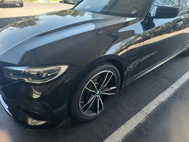 2021 BMW 3 Series 330e RWD photo