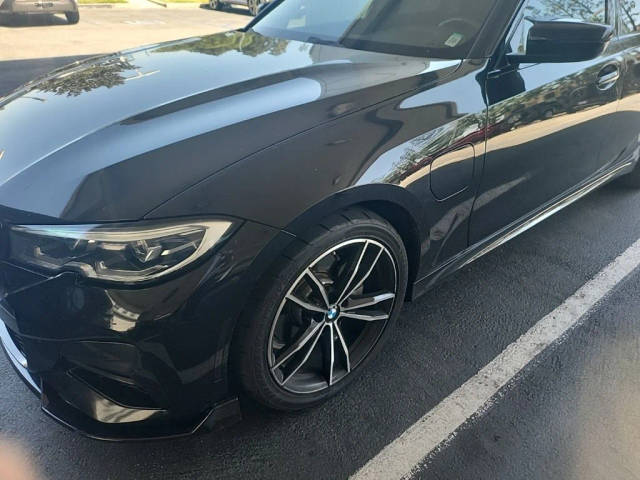 2021 BMW 3 Series 330e RWD photo