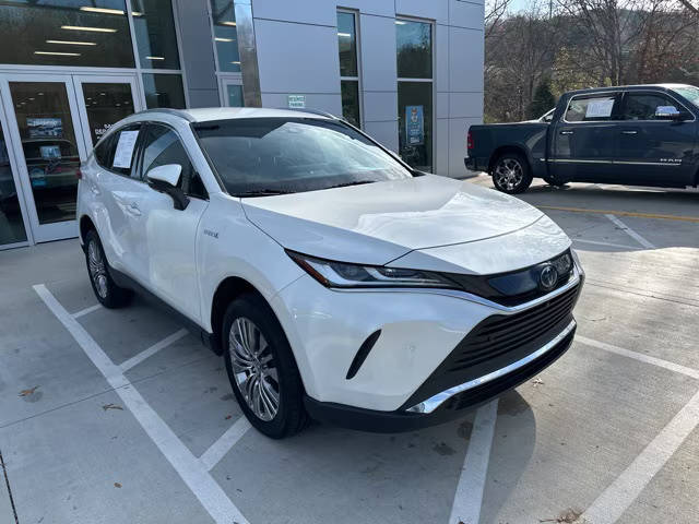 2021 Toyota Venza Limited AWD photo