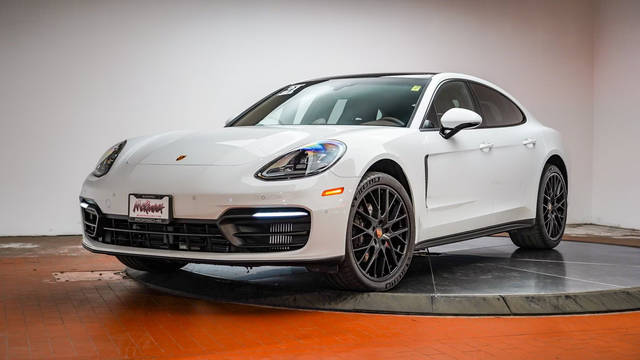 2021 Porsche Panamera 4 AWD photo