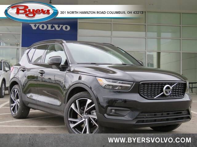 2021 Volvo XC40 R-Design AWD photo
