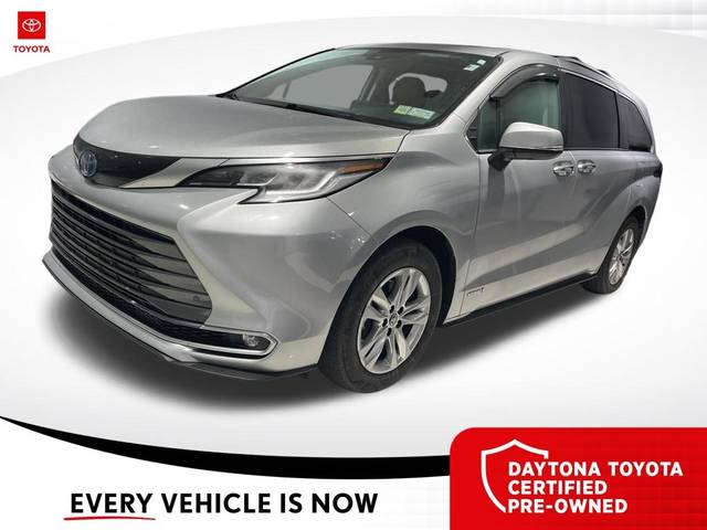 2021 Toyota Sienna Limited FWD photo