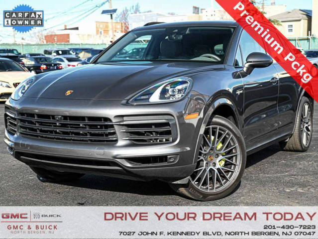 2021 Porsche Cayenne E-Hybrid AWD photo