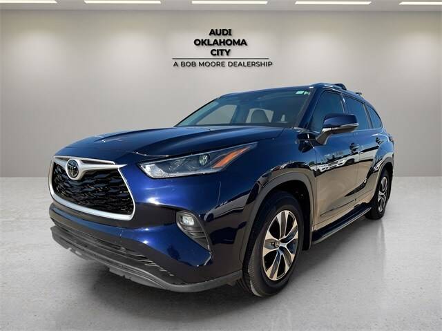 2021 Toyota Highlander XLE FWD photo