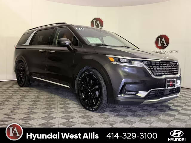 2022 Kia Carnival SX FWD photo