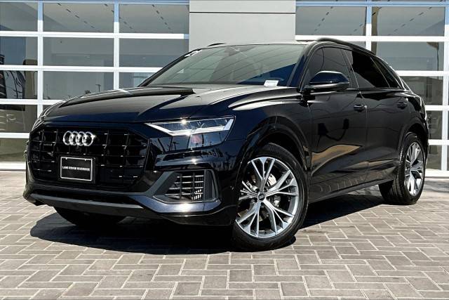 2021 Audi Q8 Premium AWD photo