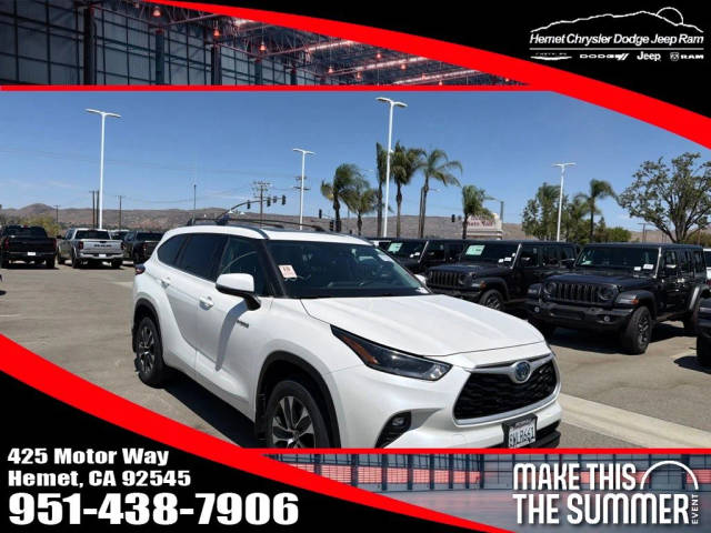 2021 Toyota Highlander Hybrid XLE AWD photo