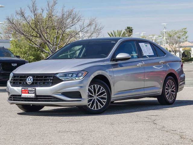 2021 Volkswagen Jetta SE FWD photo