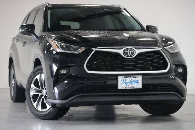 2021 Toyota Highlander XLE AWD photo