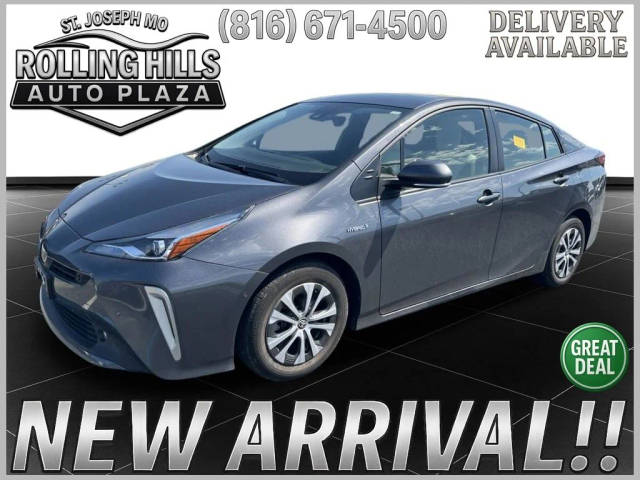 2021 Toyota Prius XLE AWD photo