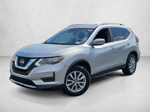 2019 Nissan Rogue SV FWD photo