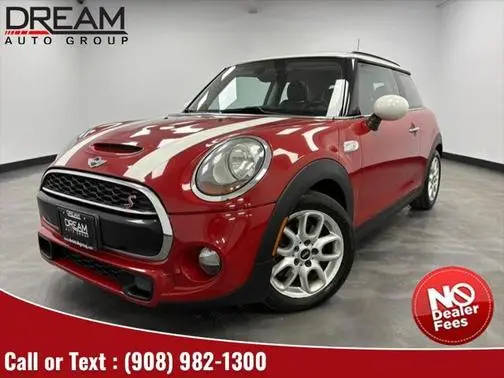 2015 MINI Hardtop 2 Door S FWD photo